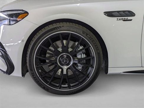 New 2026 Mercedes-Benz E 53 AMG e 4MATIC Sedan image 10