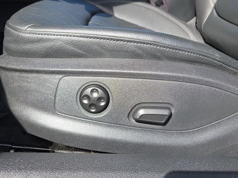 Used 2018 Audi A3 2.0T Premium image 12