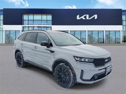Certified 2022 Kia Sorento SX image 2