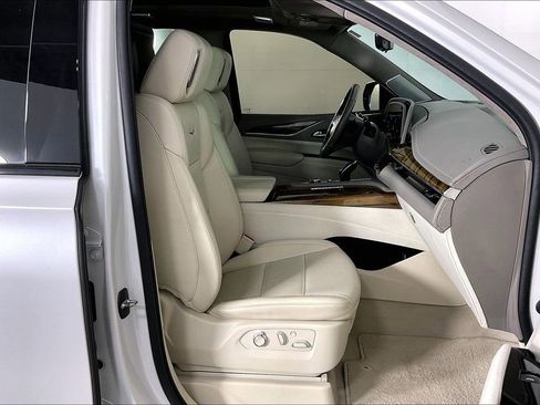 Used 2021 Cadillac Escalade Sport Platinum image 10
