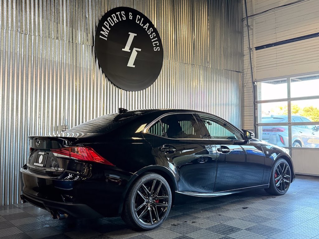 Used 2019 Lexus IS 300 AWD image 3