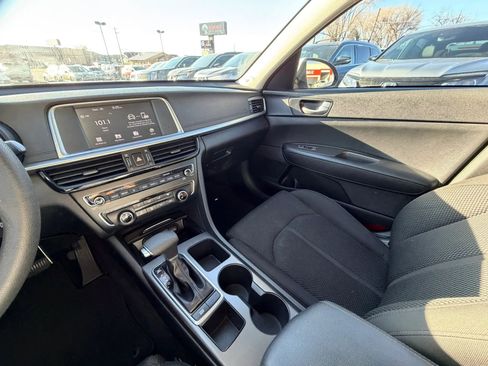 Used 2019 Kia Optima LX image 21