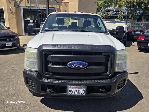 Used 2015 Ford F350 XL w/ Trailer Tow Package RWD image 2