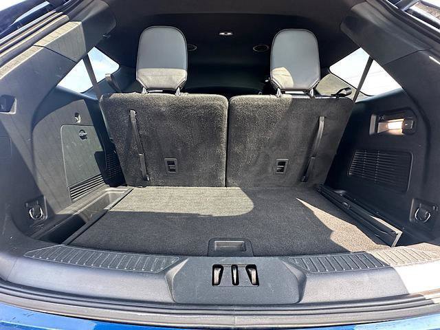 Used 2020 Ford Explorer XLT w/ Equipment Group 202A AWD/4WD image 9