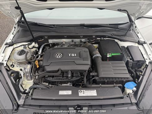 Used 2017 Volkswagen Golf Alltrack SE image 16