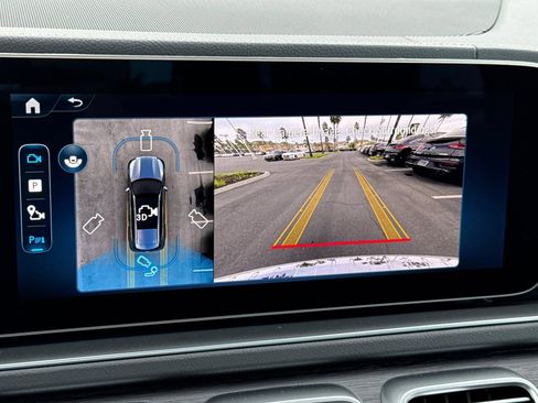 New 2026 Mercedes-Benz GLS 450 4MATIC image 17