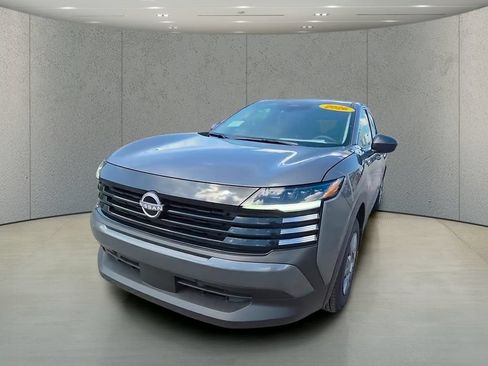 Used 2026 Nissan Kicks S w/ Charging Package FWD image 16