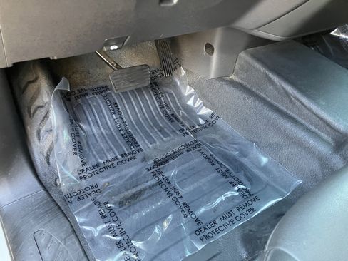 Used 2024 Chevrolet Silverado 1500 W/T w/ WT Value Package image 18