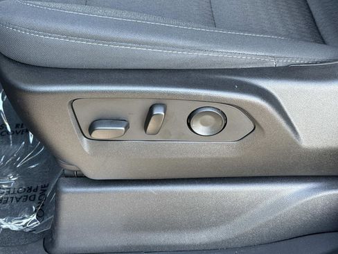 Used 2022 Chevrolet Silverado 1500 LT image 14