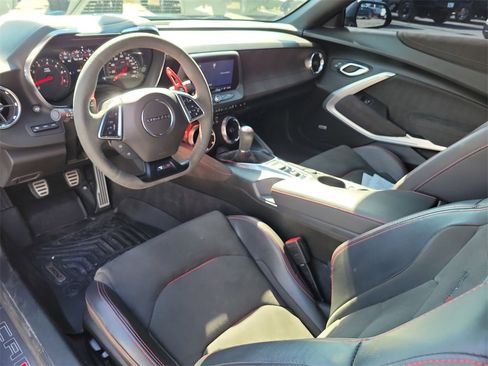 Used 2021 Chevrolet Camaro ZL1 image 24