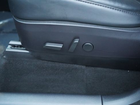 Used 2020 Tesla Model Y Performance image 37