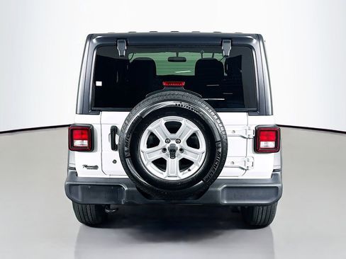 Used 2020 Jeep Wrangler Sport S image 6