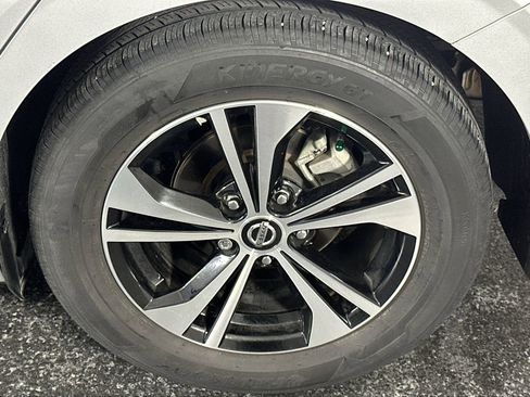 Certified 2023 Nissan Sentra SV image 10