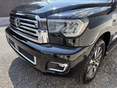 Used 2021 Toyota Sequoia Limited AWD/4WD image 8