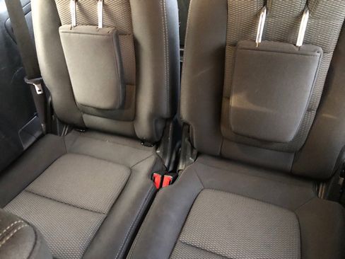 Used 2018 Ford Explorer XLT image 22