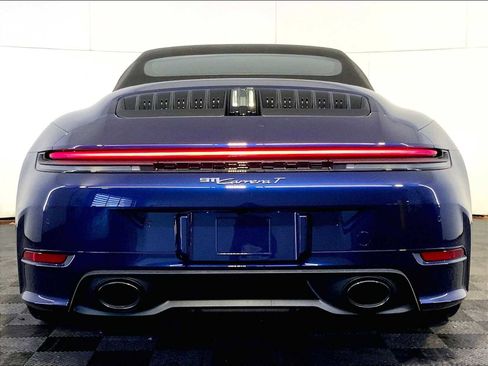 New 2026 Porsche 911 Carrera T image 6
