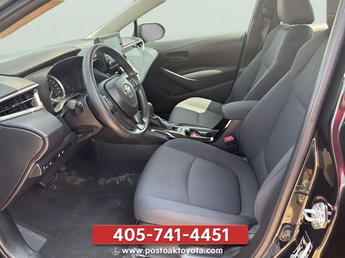 Used 2024 Toyota RAV4 XLE w/ Convenience Package FWD image 26