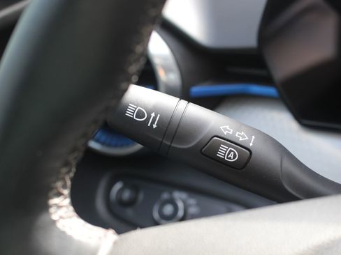 Used 2024 Chevrolet Trax LT w/ LT Convenience Package image 22