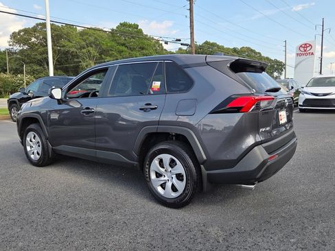 Certified 2025 Toyota RAV4 LE FWD image 9