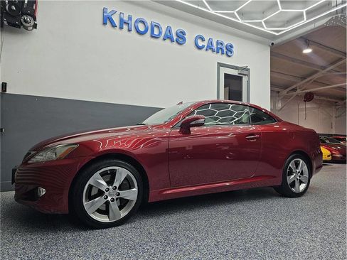 Used 2010 Lexus IS 350C image 2