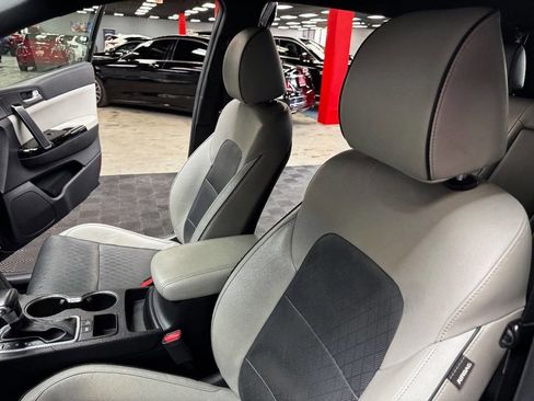 Used 2018 Kia Sportage EX w/ EX Sport Appearance Package FWD image 35