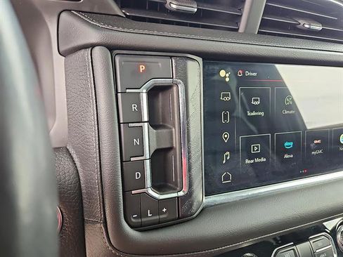 Certified 2023 GMC Yukon Denali w/ Denali Reserve Package image 19