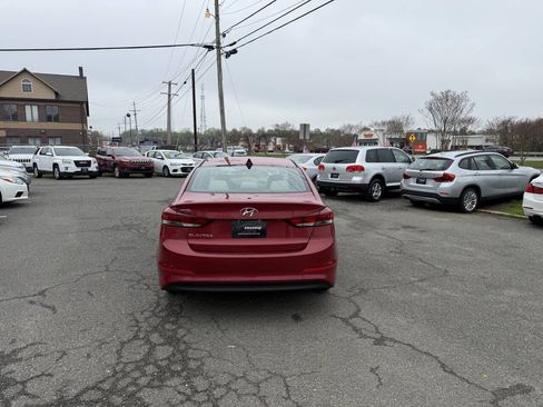 Used 2017 Hyundai Elantra Value Edition FWD image 6