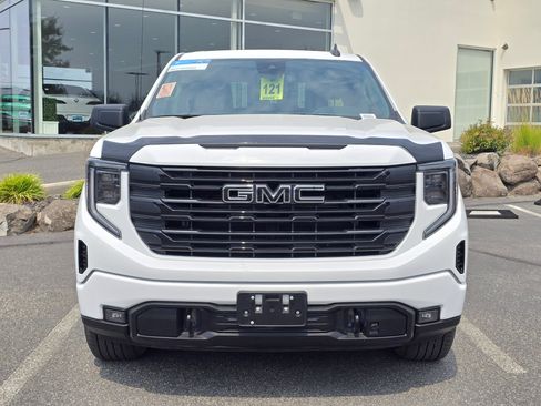 Used 2024 GMC Sierra 1500 Elevation w/ Preferred Package AWD/4WD image 2
