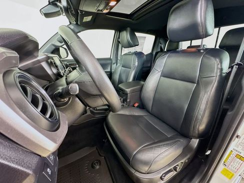 Certified 2023 Toyota Tacoma Limited w/ Black Out Package (TMS) image 12