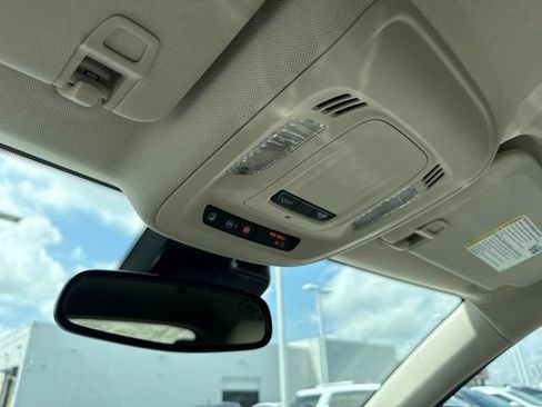 Used 2023 Buick Envision Preferred FWD image 18