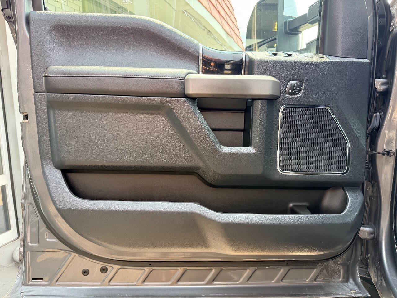 Used 2022 Ford F350 Platinum AWD/4WD image 22
