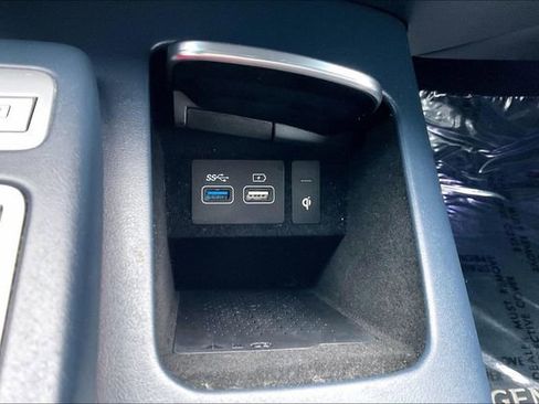 Used 2022 Genesis GV70 3.5T Sport w/ Cargo Package image 33