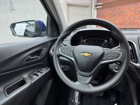 Used 2022 Chevrolet Equinox LT image 13
