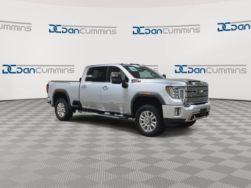 Used 2021 GMC Sierra 2500 Denali w/ Denali Ultimate Package AWD/4WD image 2