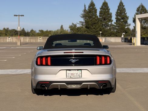 Used 2017 Ford Mustang Premium RWD image 4