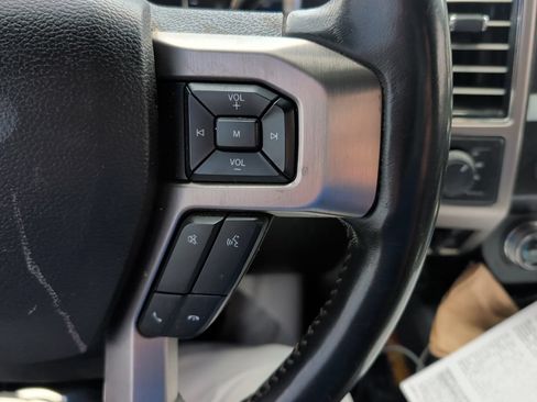 Used 2020 Ford F250 Platinum w/ FX4 Off-Road Package AWD/4WD image 6