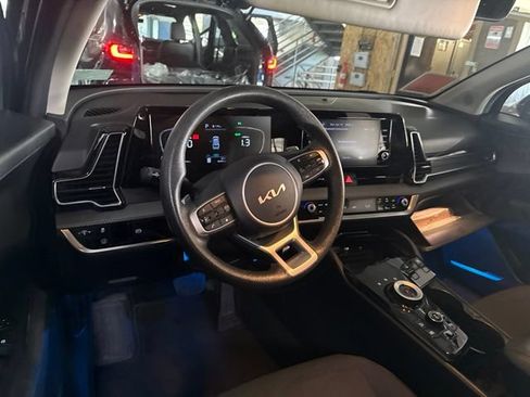 Certified 2023 Kia Sportage LX AWD/4WD image 7