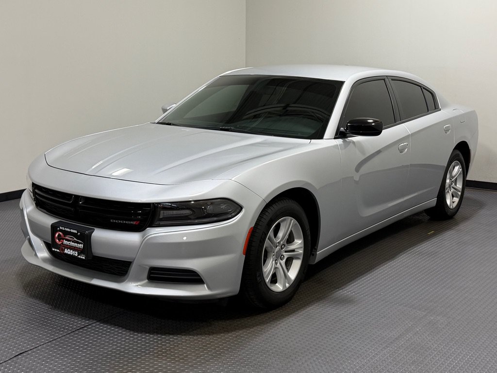 Used 2020 Dodge Charger SXT RWD image 1