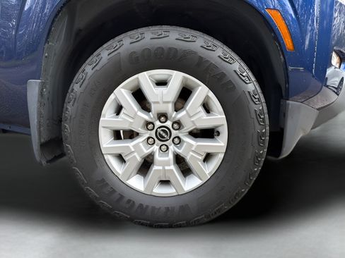 Used 2022 Nissan Frontier SV RWD image 18