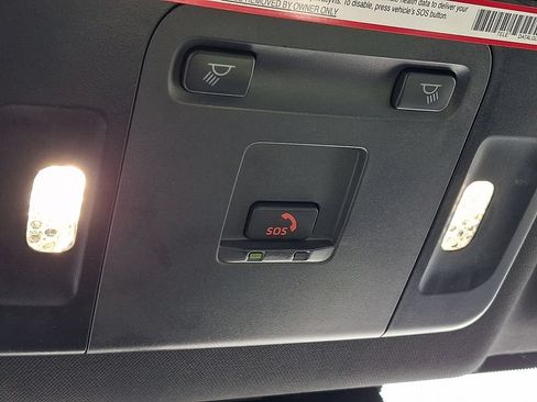 Used 2025 Toyota Camry SE FWD image 25