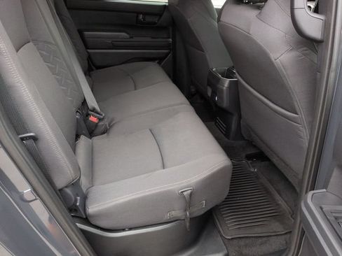Used 2024 Toyota Tacoma SR5 AWD/4WD image 33
