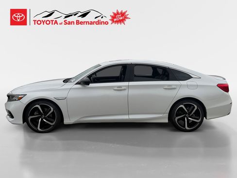 Used 2022 Honda Accord Sport image 2