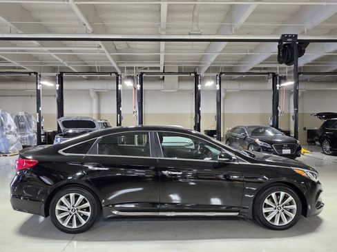 Used 2016 Hyundai Sonata Sport w/ Option Group 02 image 8