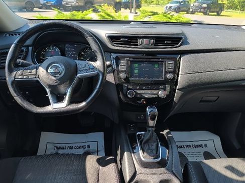 Used 2020 Nissan Rogue SV w/ Sun & Sound Touring Package AWD/4WD image 13