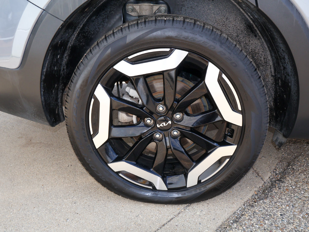 Used 2025 Kia Telluride S AWD/4WD image 10