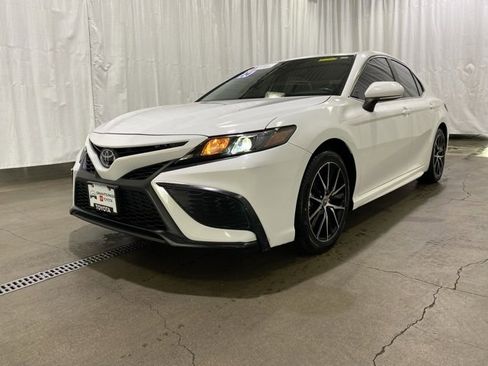 Certified 2024 Toyota Camry SE image 24