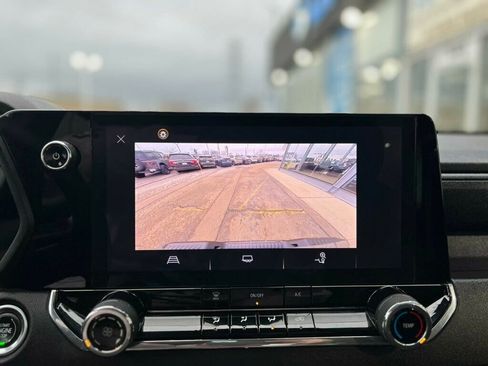 Used 2023 Chevrolet Colorado W/T image 21