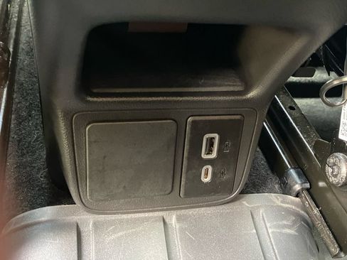 Used 2025 Buick Encore GX Sport Touring AWD/4WD image 35