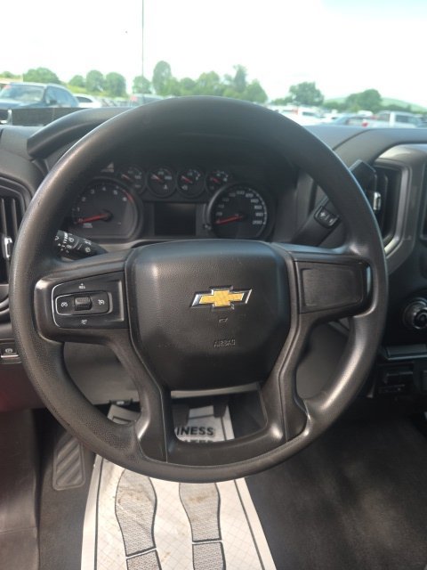 Used 2020 Chevrolet Silverado 1500 Custom w/ Custom Value Package AWD/4WD image 13