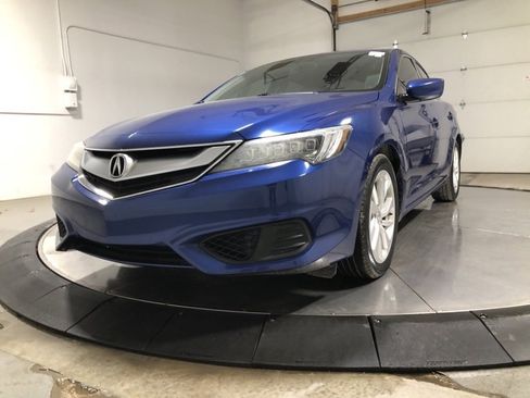 Used 2017 Acura ILX w/ Premium Package image 3